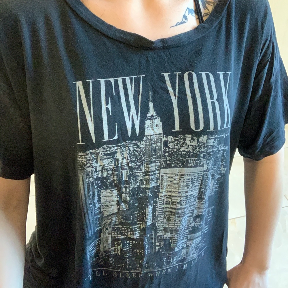 Loose NYC shirt